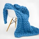 Grobstrick decke blau
