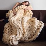 grobstrick decke creme